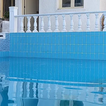 Гостевой дом In Guest - We Offer A Pleasant In A Beautiful Setting Херсониссос